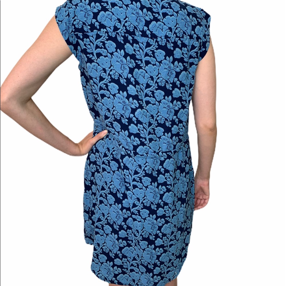 CAbi Women’s Blue Floral  Shift Dress Size Small - Picture 4 of 16